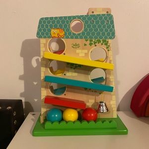 Vilac house of balls track